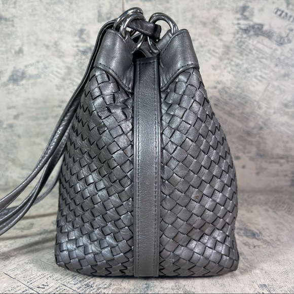 Vintage GANSON Small Grey Silver  Woven Leather Crossbody/shoulder  bag - Picture 4 of 12